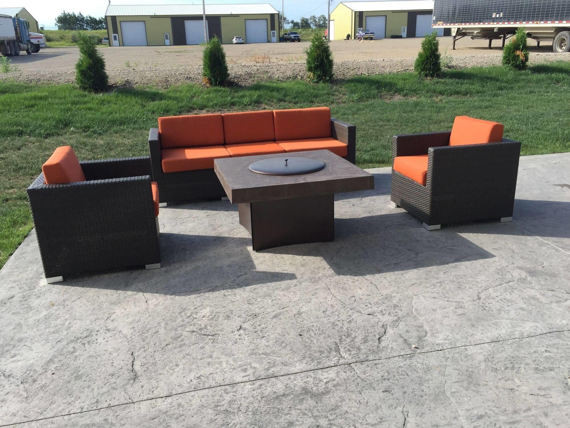 Grandstay Hotel & Suites Valley City Экстерьер фото
