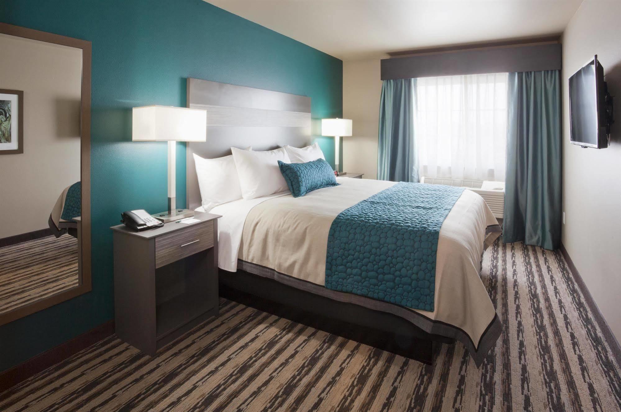 Grandstay Hotel & Suites Valley City Экстерьер фото