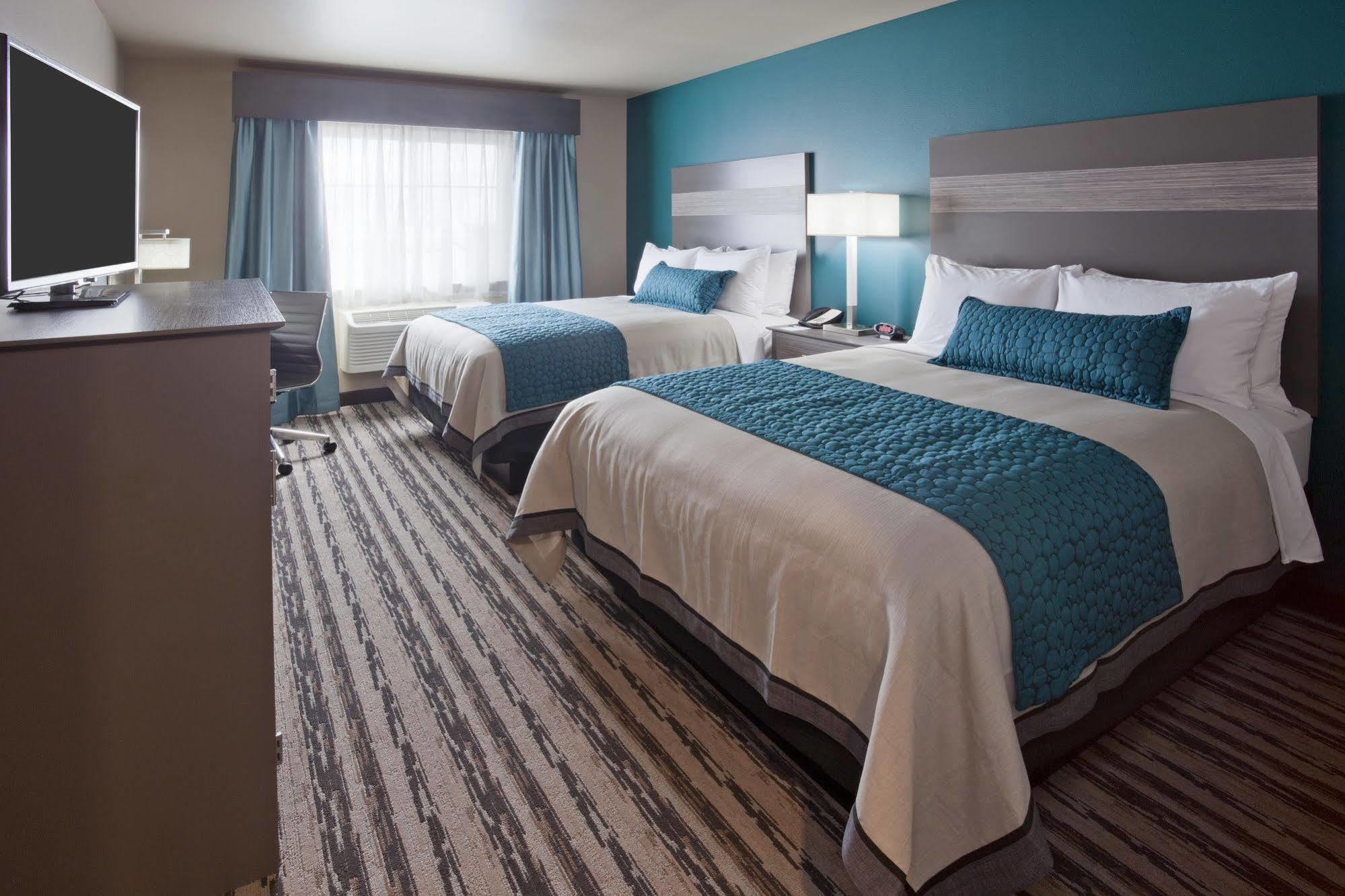 Grandstay Hotel & Suites Valley City Экстерьер фото
